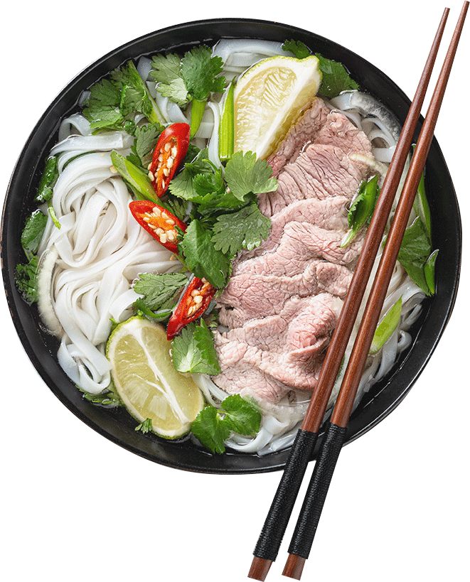 Phở bò tái với rau thơm, chanh và ớt
